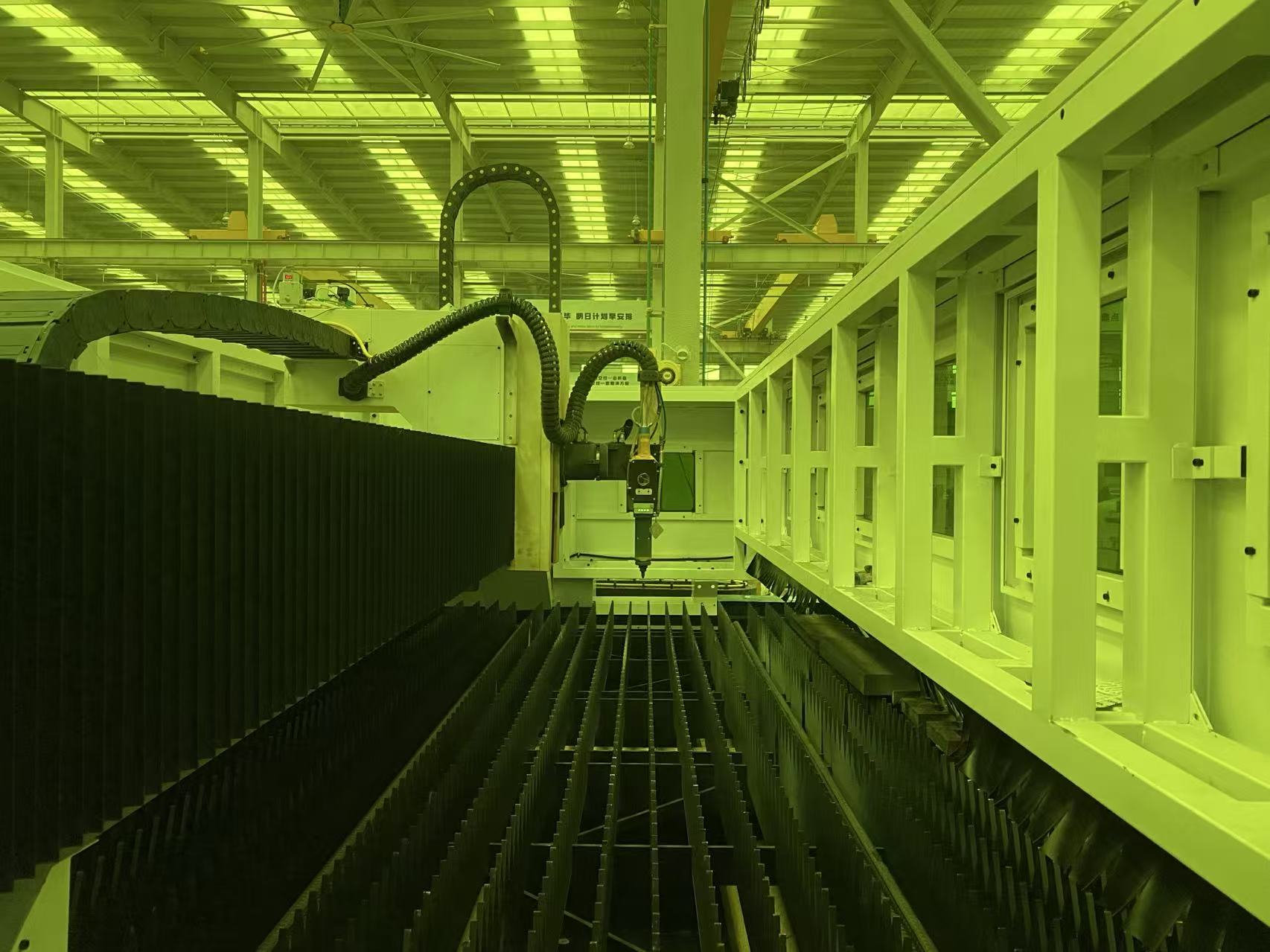 切割区域内部+CE玻璃