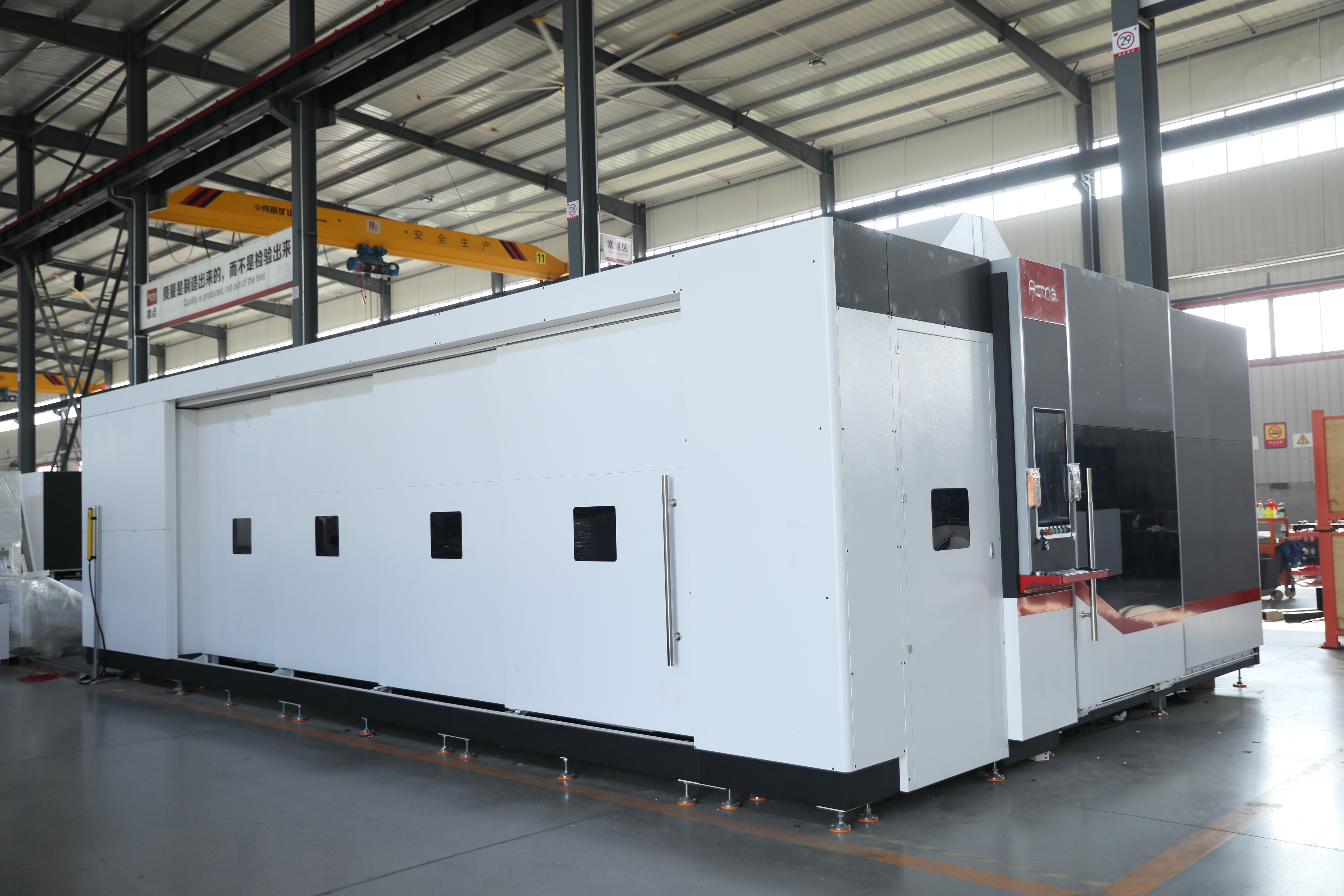 LP3015DT Closed plate and tube integrated machine